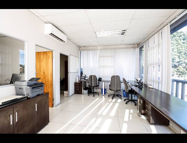 990M² BUSINESS CENTRE FOR SALE IN MORNINGSIDE